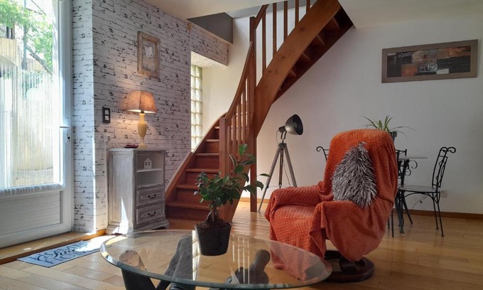 Septfonds House | Maison de village avec cour intérieure et terrasse