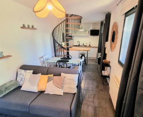 Sainte-Anne - Faubourg Noyon House | Maison Duplex Confort-Coté Cour et Jardins-Centre Gare