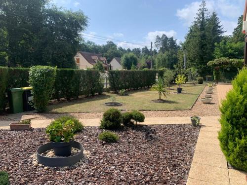 La Ferte-Saint-Cyr House | Maison Isabelle