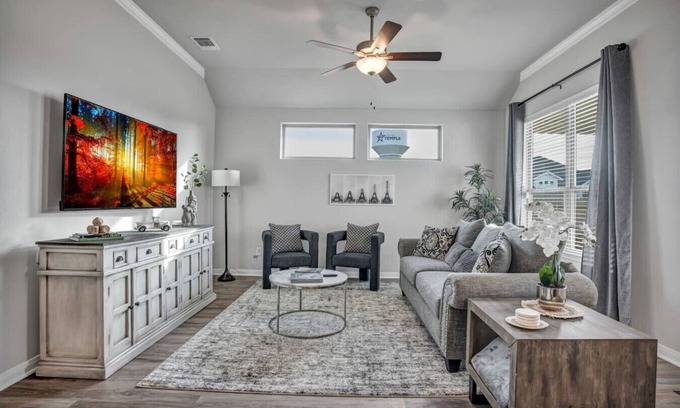 Temple Apartment | Maison Majestique @ SPG Europa in Temple TX