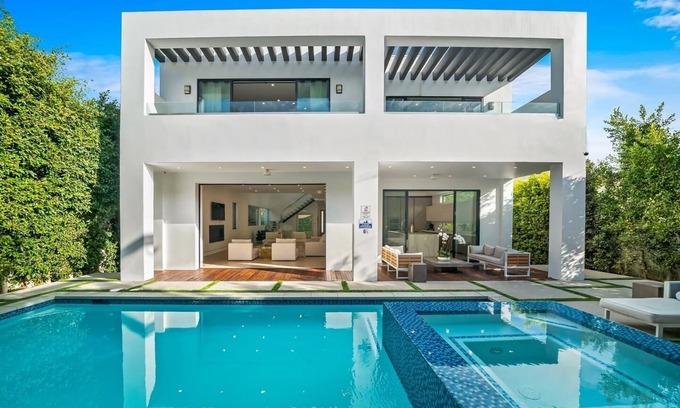 Mid City House | Maison Modern Avec Piscine Proche de Beverly Hills