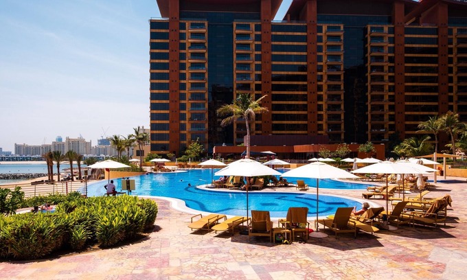 Palm Jumeirah Apartment | Maison Privee - Splendid Apt on The Palm with Stunning Sea Views