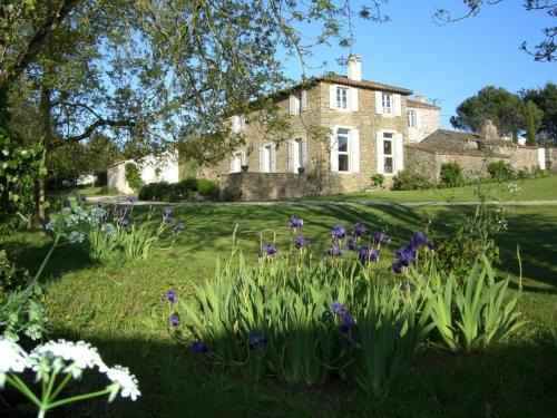 Le Tablier House | Maison rénovée avec piscine et grand jardin, à 2 km de la Vallée de l'Yon - FR-1-426-329