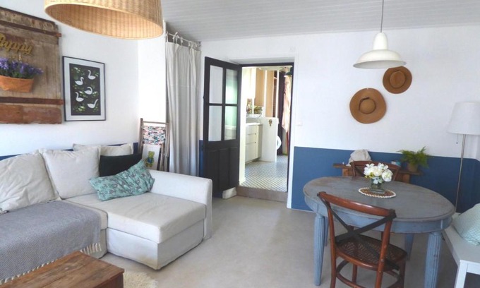 Saint-Gilles-Croix-de-Vie House | Maison Saint-Gilles-Croix-de-Vie, 3 pièces, 4 personnes - FR-1-428-96