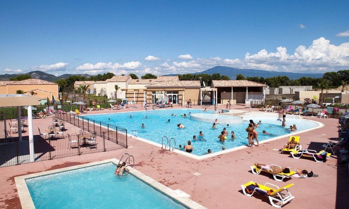 Aubignan House | Maison Spacieuse | Accès Piscine + salle fitness
