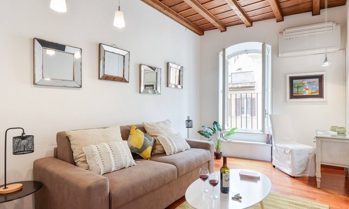 Rione III Colonna Apartment | Maison Spanish Steps