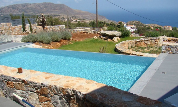 Kefalas House | Maisonette with magnificent views of the Aegean Sea and shared swimming pool