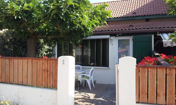 Mimizan-Plage House | MAISONETTE WITH PARKING AND GARDEN 150M FROM THE BEACH