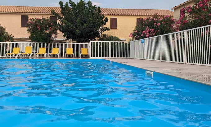 Le Barcares Villa | Maisonnette seaside swimming pool tennis parking lot air conditioning