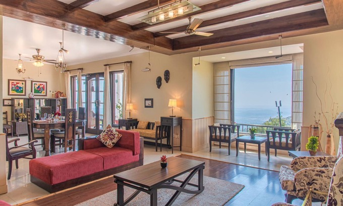 Dharamshala Villa | Majestic 3 BHK villa wth living area & stunning views near Dalai Lama Temple