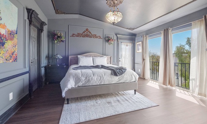 Mission Valley West House | Majestic home with firepit, gas grill, patio, kitchen, W/D, and board games