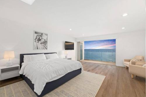 Eastern Malibu House | Malibu Beachfront Home with Rock Spa Ocean Views & Deck