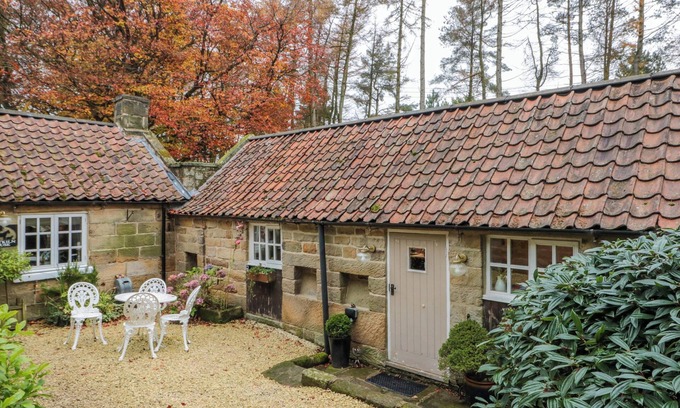 Urra Cottage | MALTKILN HOUSE ANNEXE, pet friendly, with a garden in Stokesley