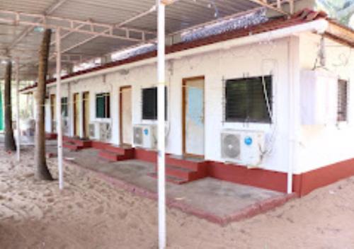 Devbag House | Malvankar Niwas Nyahari Tarkali