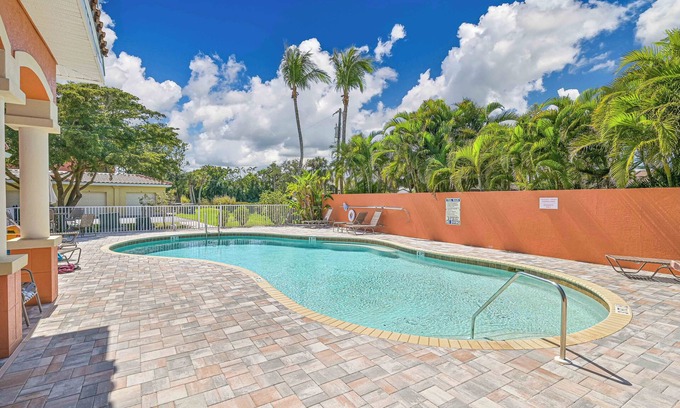 Iona Condo | Mandolin Bay First Floor Condo with Garage