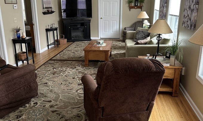 Waterford House | Manitock Springs Residence