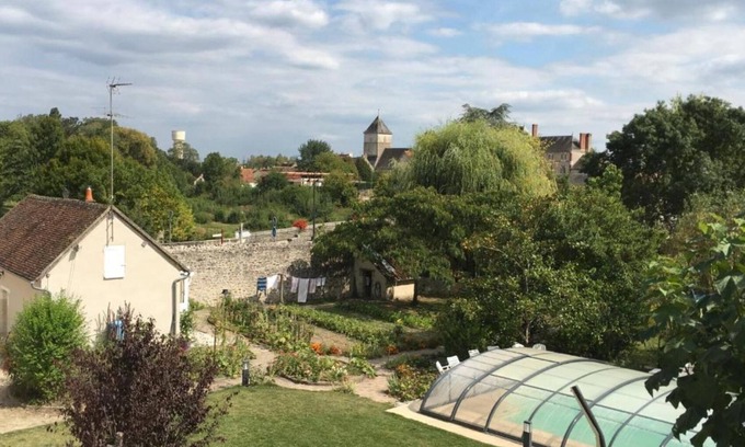 Huisseau-sur-Cosson House | Manoir le Bout du Pont - 5 BED AND BREAKFAST