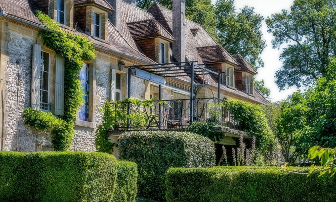 Saint-Raphael House | Manoir Le Cuvier