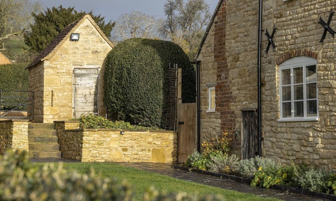 Tytherington Apartment | Manor Farm is perfectly positioned for exploring the The Cotswolds