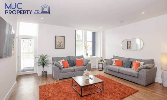 Hawick Apartment | Mansfield - sleeps 8 guests in 3 bedrooms