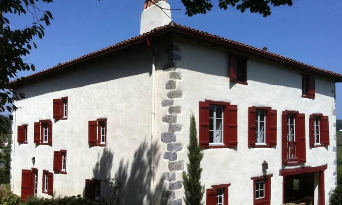 Saint-Pee-sur-Nivelle House | Mansion BASQUE PRIVATE POOL - TERRASSE - Saint pée sur nivelle