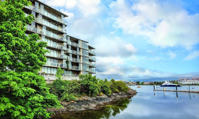 Inner Harbour Resort | Many heritage and maritime museums !