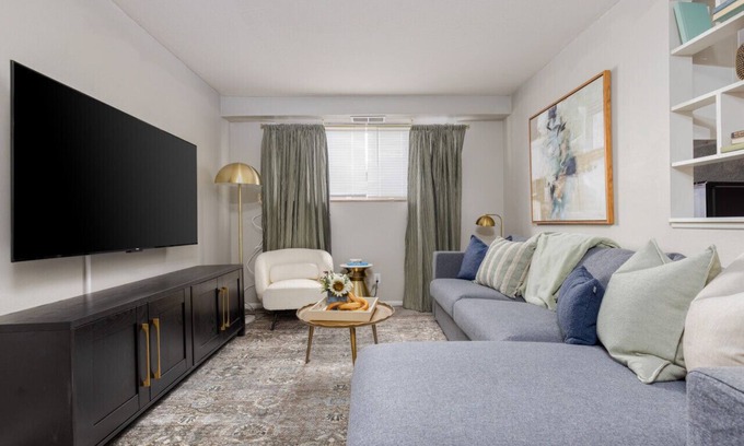 Maple Heights Apartment | Maple Heights Gem Libby Unit 1