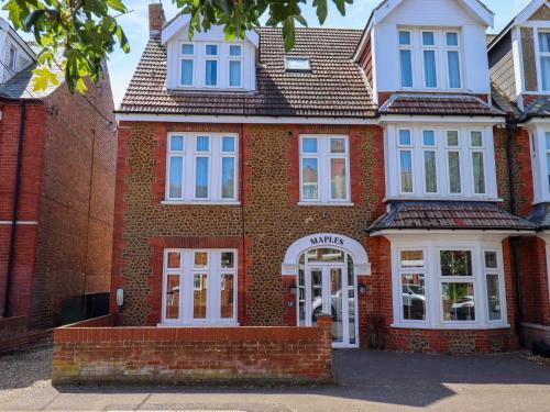 Hunstanton House | Maples