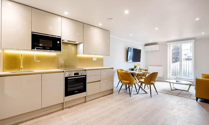 City of Westminster Apartment | Marble Arch Suite 5