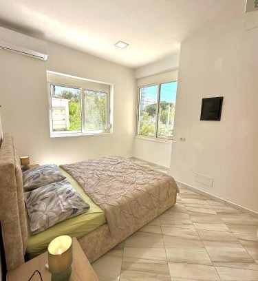 Shkembi i Kavajes Apartment | Marble Breeze Apartment By Adriatic Living