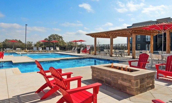 Marble Falls Apartment | Marble Falls Furnished Apt Pool Gym Near Baylor