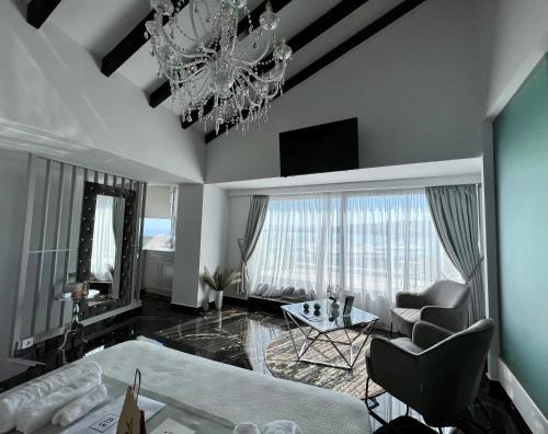 Koum Kapi Ski Chalet | Mare suites 1