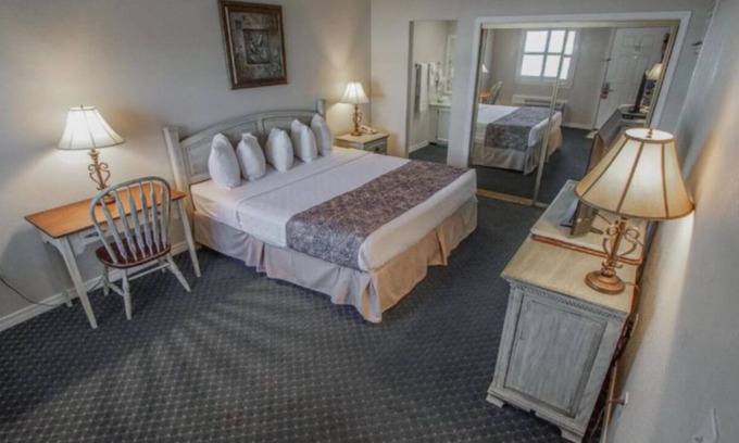 Fort Walton Beach Resort | Marina Bay Resort: In The Heart of The Emerald Coast