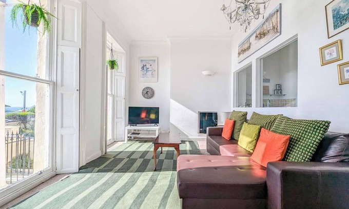Kemptown Apartment | Marine Parade |Sea View| by Brighton Holiday Lets