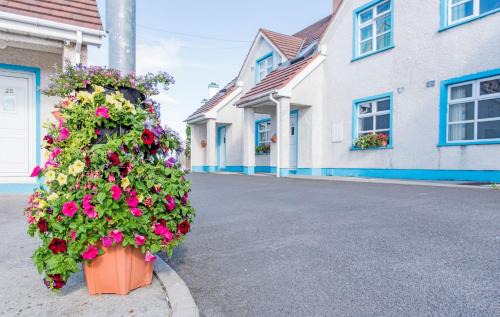Bundoran House | Marine View -3 Bedroom Townhouse