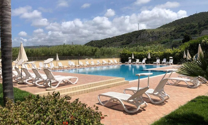 Pizzo Apartment | Marinella sand at 300mt from the sea C10