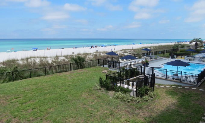 Biltmore Beach Condo | Mariner East - 2nd Floor End Unit , beach front - Family Complex - sleeps 4
