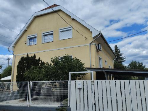 Rakoscsaba-Ujtelep House | Mark's House