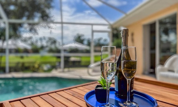 White Marsh Apartment | Marker Gulf Coast Getaway