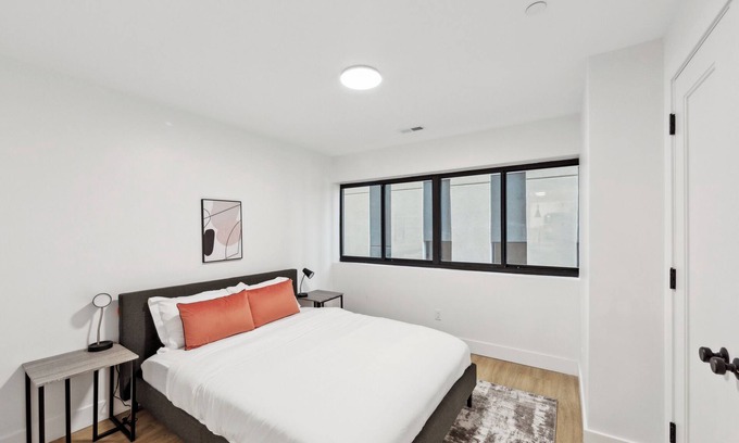 Downtown Wilmington Apartment | Market view Residence 503 I 1 Bedroom 1.5 Bathroom