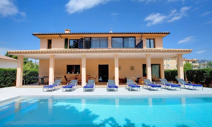 Puerto de Pollensa Villa | Marquesa - Four Bedroom Villa, Sleeps 8