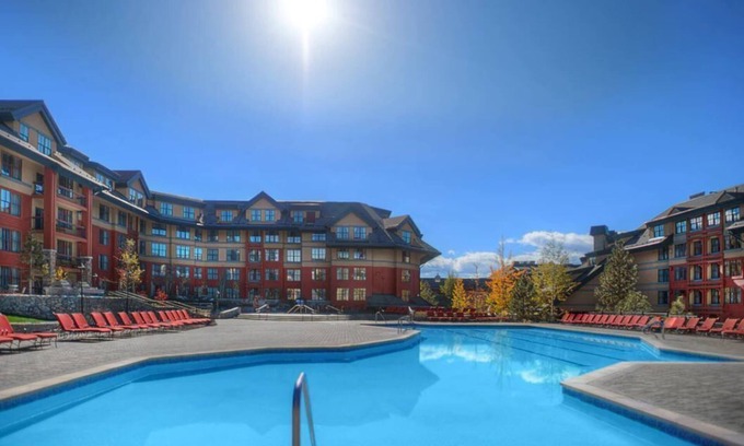South Lake Tahoe Condo | Marriott's Timber Lodge - 1 bedroom Villa with living area and full kitchen.