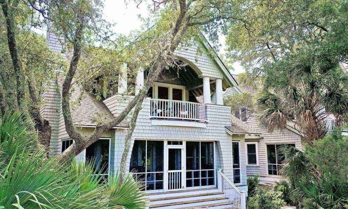Keepers Landing House | Marshfront Views, Dock, Fishing, Crabbing, BHI & Shoals - Keepers Landing