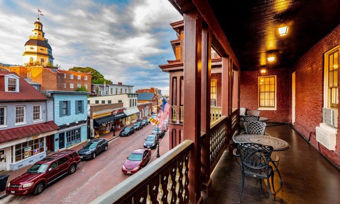 Historic District Hotel | Maryland Inn 2 Double Beds, Historic Inns, Modern Amenities, Event Space, City Center