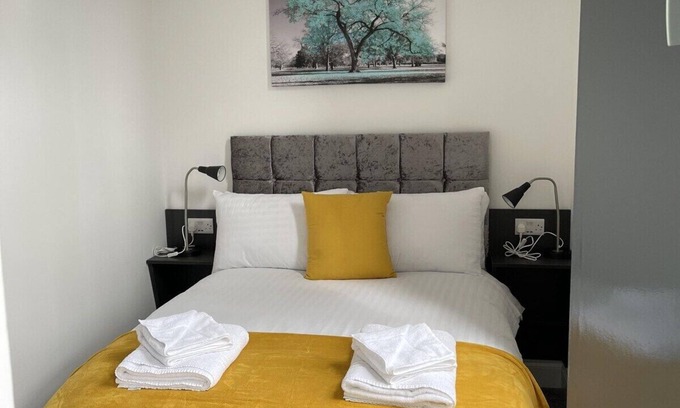 Plymouth Apartment | Marylebone by Pureserviced