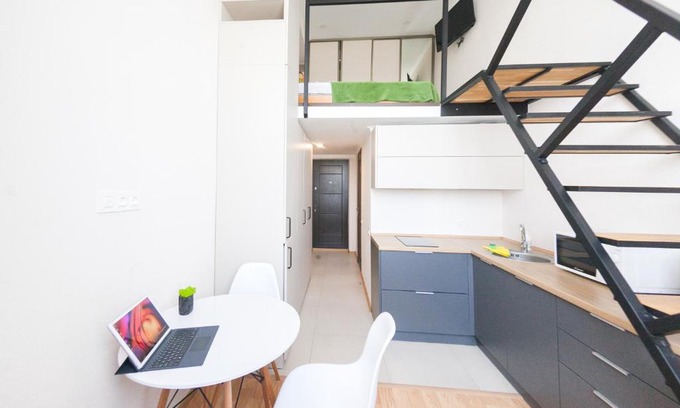 Solomjanskyj Apartment | MarySmart