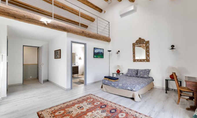 Bedarrides Bed & Breakfast | MAS de la Souvine