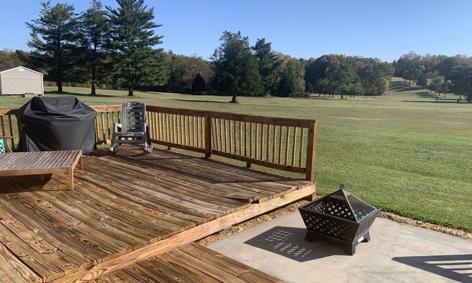 Winston - Salem House | Master Bedroom/on Golf Course/quiet Neighborhood/share house with other renters