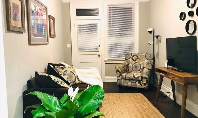 Augusta House | Master’s on Central