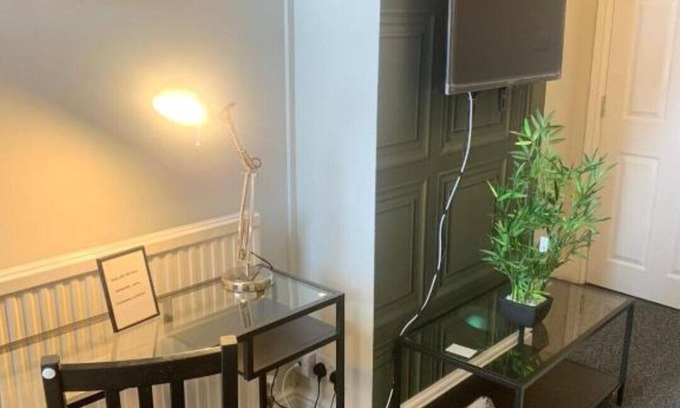 Eastleigh Apartment | Matipa-Given Apartments Eastleigh Southampton - One-Bedroom Apartment